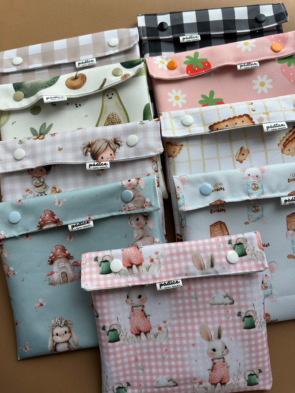 Bolsa versátil: ideal para lanches, para colocar documentos ou que mais lhe convier