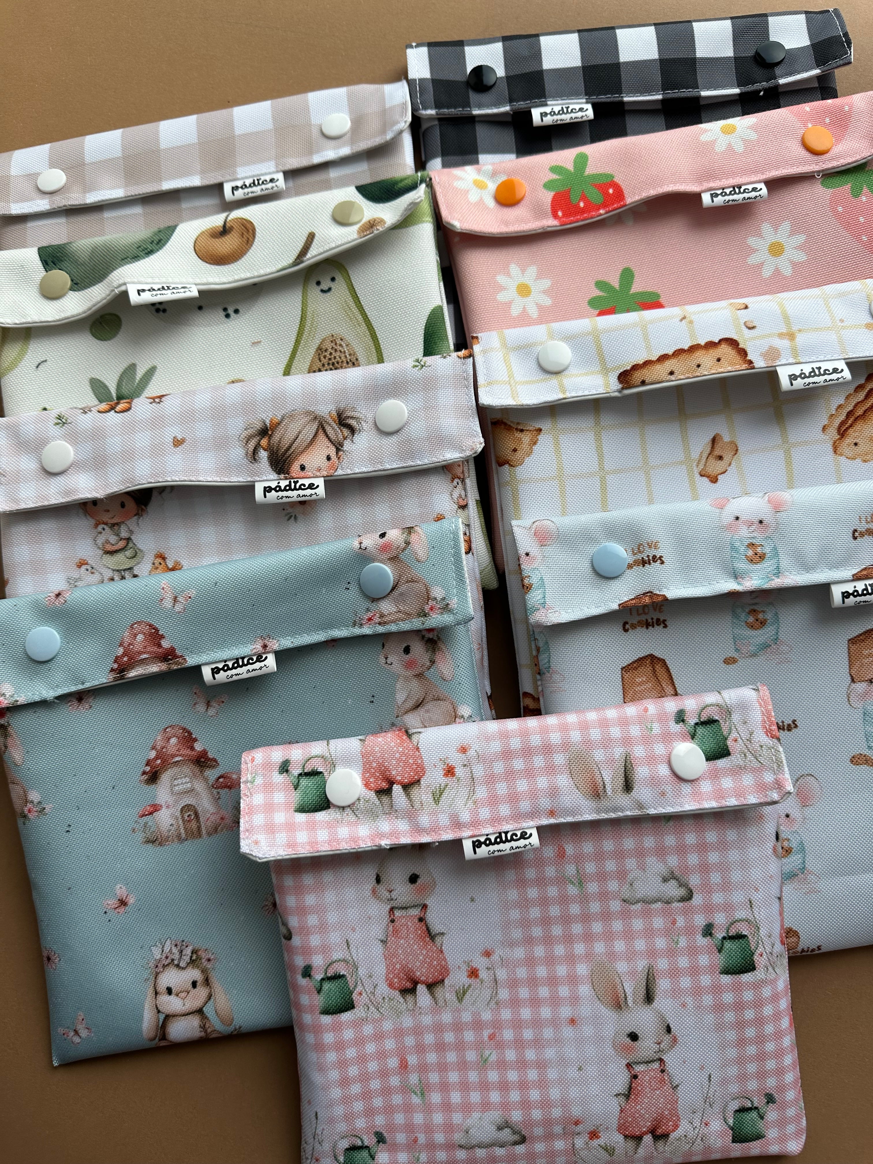 Bolsa versátil: ideal para lanches, para colocar documentos ou que mais lhe convier