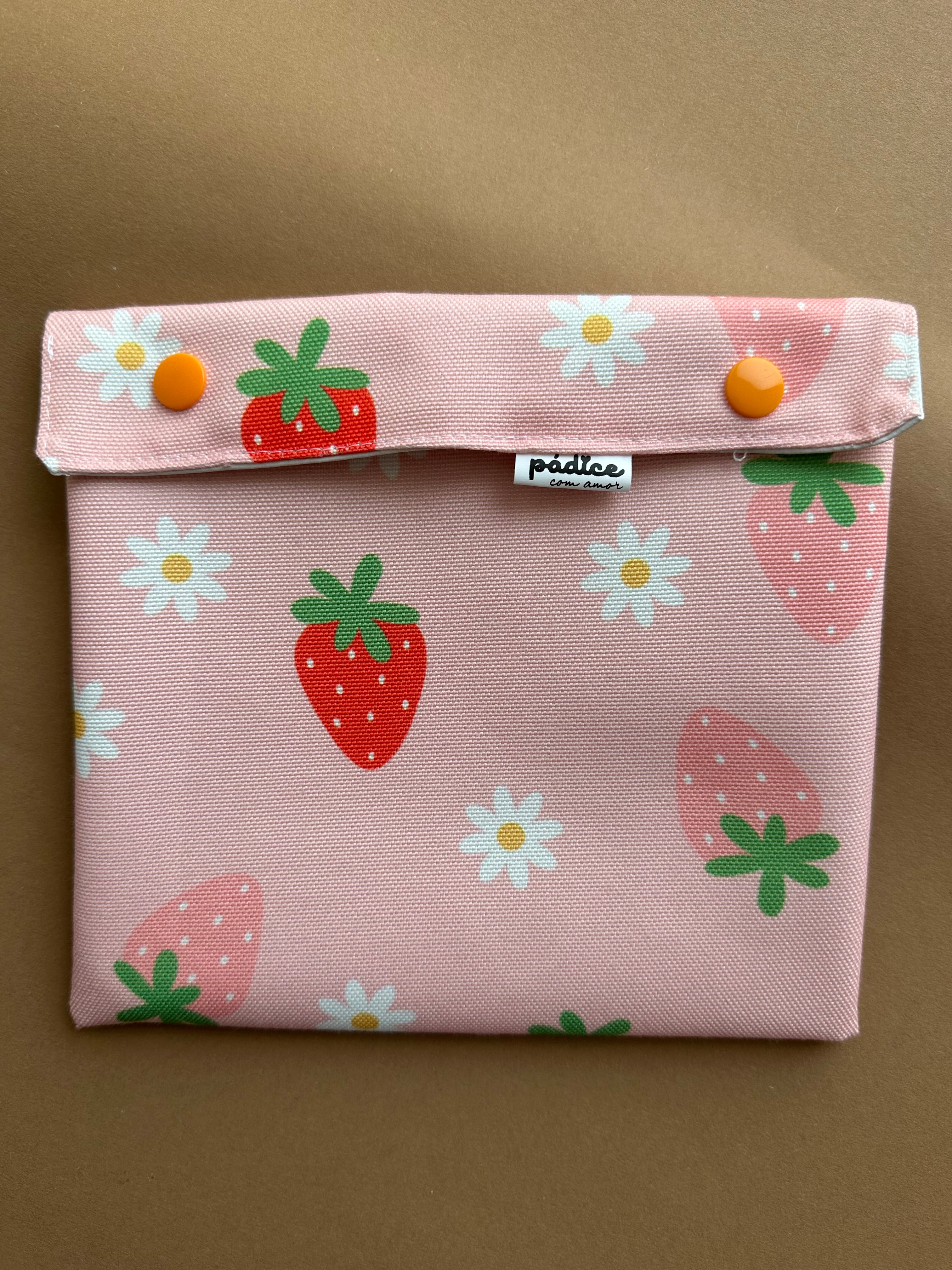 Bolsa versátil: ideal para lanches, para colocar documentos ou que mais lhe convier